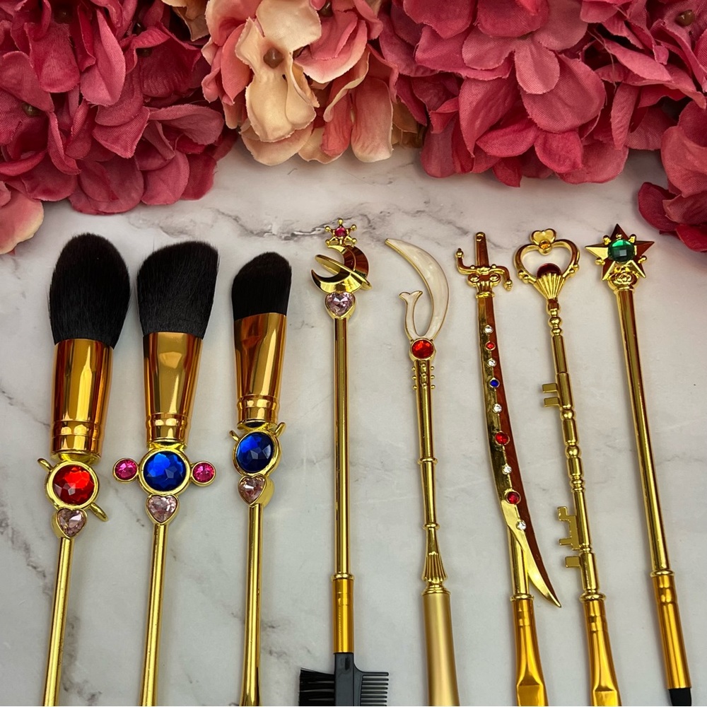 8 Piece Sailor Moon Anime Gold Makeup Brush Set - Picture 7 of 17